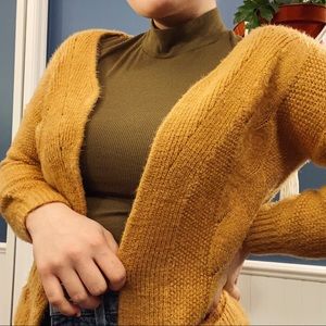 CHUNKY VINTAGE MUSTARD BROWN CARDIGAN